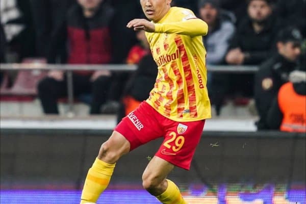 Шукуров "Кайсериспор"да захирага "михланди"ми?