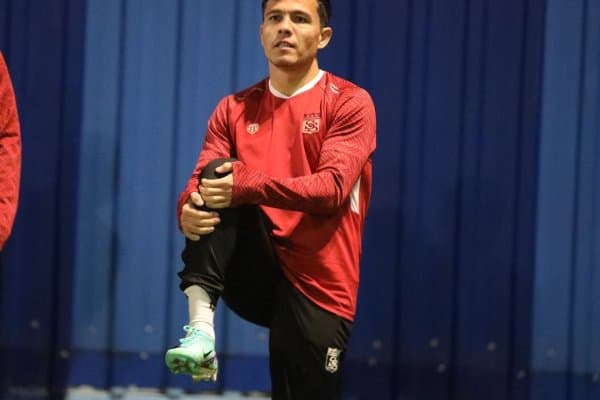 Туркия Суперлигаси. Турғунбоев "Адана Демирспор"га қарши учрашувни асосий таркибда бошлайди