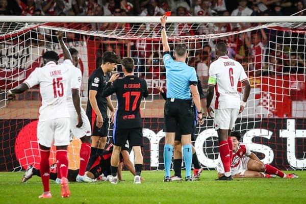 “Барса”да ҳеч ким бунақа эрта ҳайдалмаган!