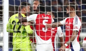 Дарвозабон қаҳрамон бўлган ўйинда бошқа футболчи тарих яратди