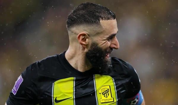 “Челси” Бенземани оладиган бўлди