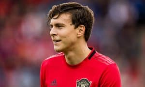 Виктор Линделёф: "МЮ билан шартномани кўриб ҳам чиқмаганман"