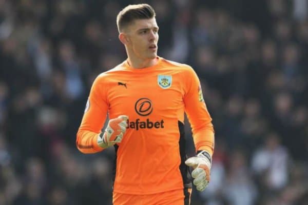 "Бёрнли" дарвозабони билан шартномани узайтирди