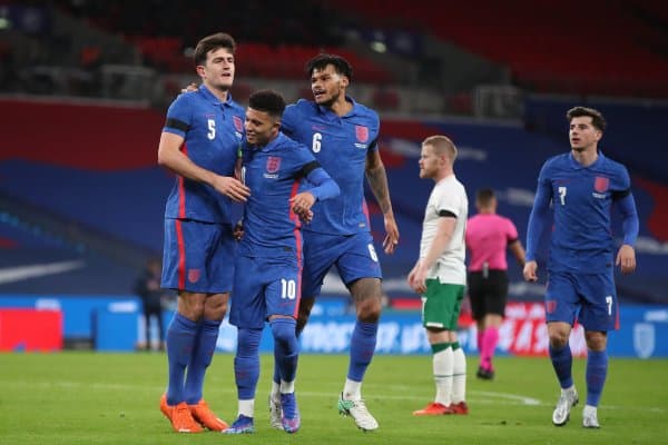 Англия ўз майдонида ишончли ғалабни қўлга киритди