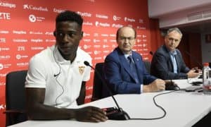 Промес "Севилья"да дебют қилди