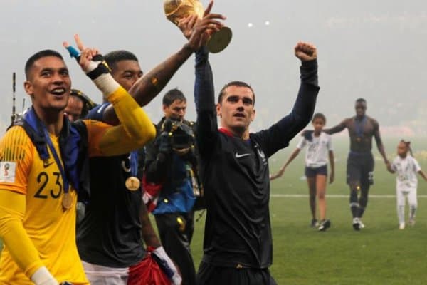 Биласизми? Ареоля Франция терма жамоаси сафида бирорта ўйин ўтказмай жаҳон чемпиони бўлди ва тарихга кирди