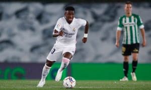 "Реал" муҳим паллада очко йўқотди