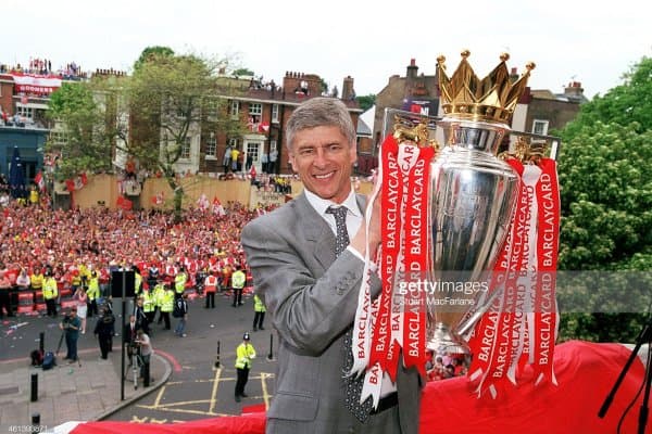 "Арсенал" стадиони ёнида Арсен Венгернинг ҳайкали ўрнатилди (фото)