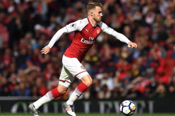 Ремзи Англияда қолмоқчи, унга МЮ ва "Ливерпул"дан қизиқишлар бор