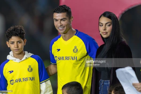 Роналду Жоржина билан бўлган миш-мишларга жавоб берди