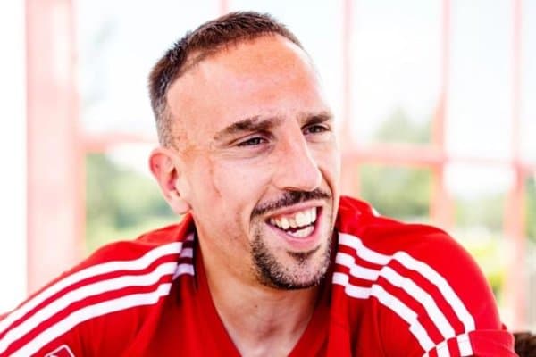 "Пахтакор"нинг ОЧЛдаги гуруҳдоши яна бир юлдуз футболчини ўз сафига қўшиб олмоқчи