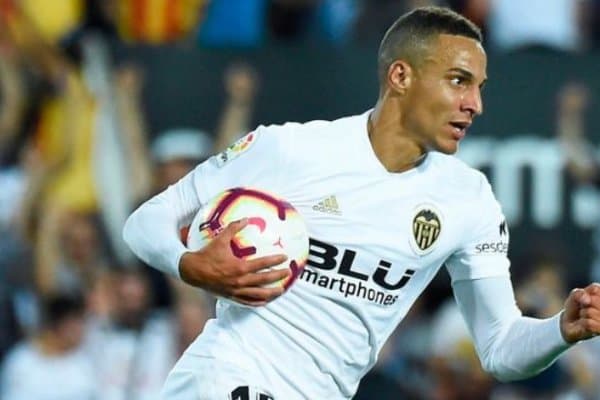 "Валенсия" тўпурари жамоани тарк этади