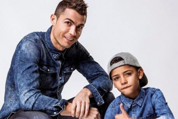 Дуглас Коста: Криштиану - ақлли футболчи