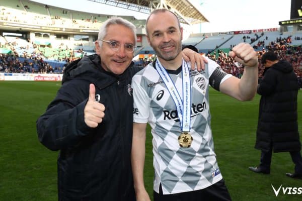 Иньеста Японияда ҳам чемпион бўлиб, ўзининг 37-совринини қўлга киритди