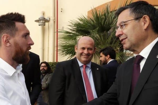 “Барса” мухлисларига хушхабар. Мессини хафа қилган Бартомеу кетади!