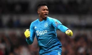 "Аякс" грандларни огоҳлантирди