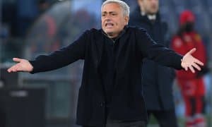 Моуриньо: Мақсад уни олиб қолиш