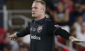 Уэйн Руни - Давид  Вилья қарама-қаршилигида инглиз футболчиси устун келди