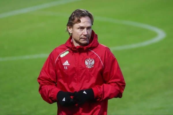 Россия терма жамоаси мураббийи билан шартнома узайтирилди