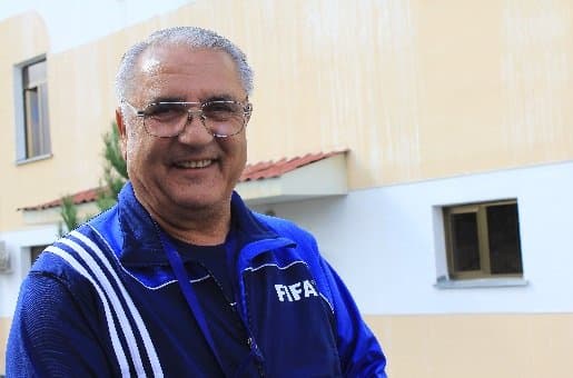 Рустам Акрамов: Ҳаммаси Куперга эмас, футболчиларимизга боғлиқ