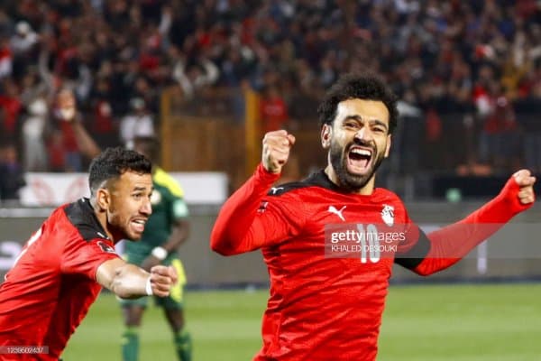 Салоҳ бошчилигидаги Миср Сенегалдан устун келди. Яна бир чемпион Мундиалсиз қолиши мумкин