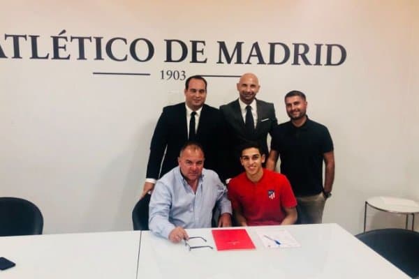 "Атлетико" 18 ёшли уругвайлик футболчи билан шартнома имзолади