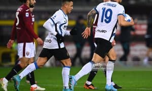 А Серия. "Интер" сўнгги дақиқаларда мағлубиятдан қутулиб қолди 