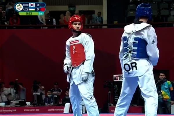 Таэквондо: Ниёз Пўлатов Осиё ўйинлари кумуш медали соҳиби