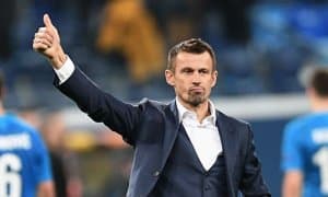 Семак футболчи ва мураббий сифатида Россия чемпиони бўлган илк мутахассис бўлди