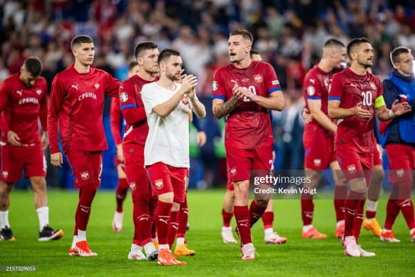 Сербия журналистдан норози