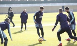 "Барселона"нинг етакчи футболчиларидан бири сафга қайтди