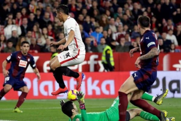 "Севилья" - "Эйбар" 2:2 (видео)