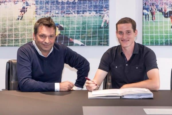 "Бавария" хавбеки "Шальке"га ўтди