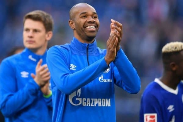 "Шальке" 36 ёшли ҳимоячиси билан шартномани узайтирди