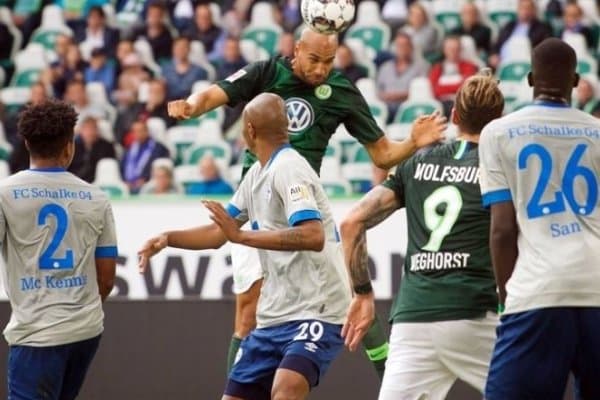 "Вольфсбург" ўз майдонида "Шальке" устидан муҳим ғалабани қўлга киритди (видео) 