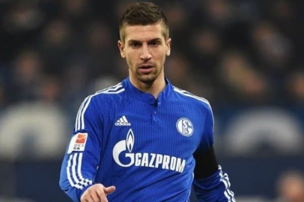 "Рома" "Шальке" етакчиларидан бирини сотиб олмоқчи