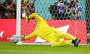 Мессининг пенальтисини қайтарган Шченсни тарихга кирди