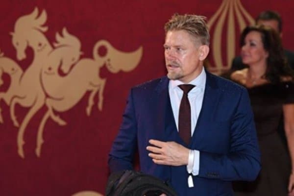 Петер Шмейхель: Ҳакам жаҳон чемпионати финалини ўғирлади