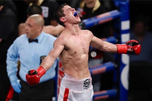 Шоҳжаҳондан ажойиб нокаут!