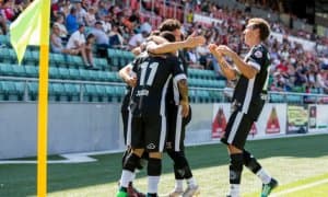 Швейцария чемпионатида 70 метрдан супер гол киритилди (видео)