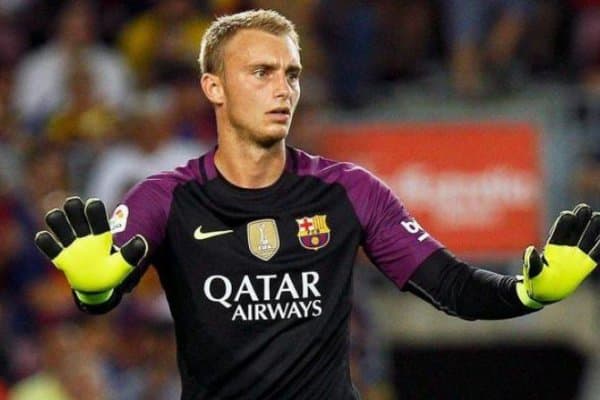 "Барселона" футболчиси "Бенфика" билан музокара ўтказмоқда