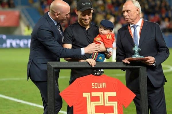 Давид Силва расман Испания терма жамоаси билан хайрлашди (фоторепортаж)