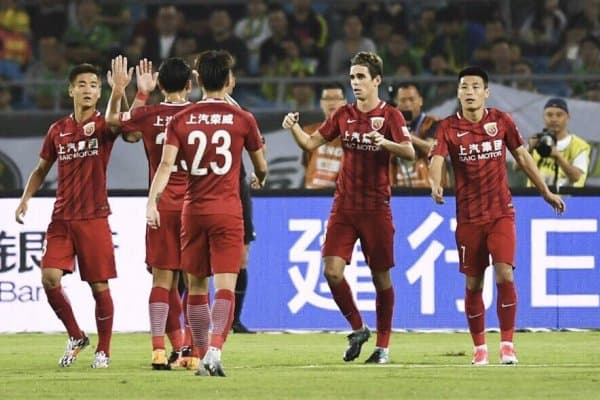 Хитой. "Шанхай СИПГ" йирик ҳисобда ғалаба қозонди, Аҳмедов гол урди