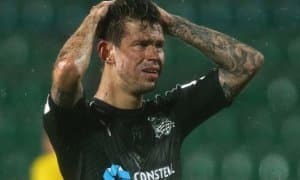 Ана холос! Смолов 150 минг долларлик автомобилида аварияга учради (ФОТО)