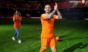 Яна бир афсона Голландия терма жамоасини тарк этди (ФОТО)