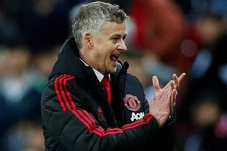 У яна беш йил МЮда ўйнайди