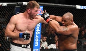 Миочич тахтга қайтди