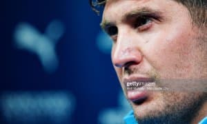 "Манчестер Сити" асосий ҳимоячиси билан янги шартнома имзолади