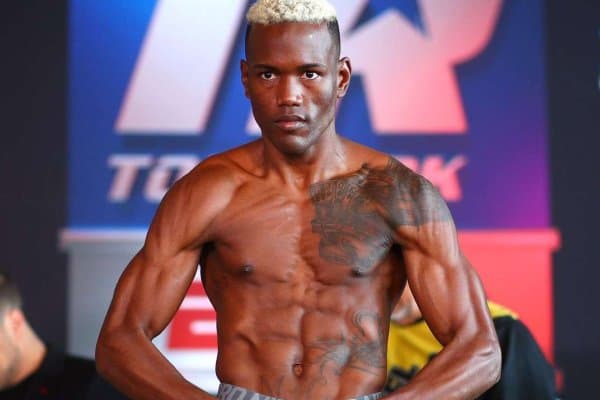 "Қўрқмай жанг шартномасини имзола". Сабриэль Матиас Шоҳжаҳон Эргашевни тролл қилиб, чақириқ билан чиқди (фото)