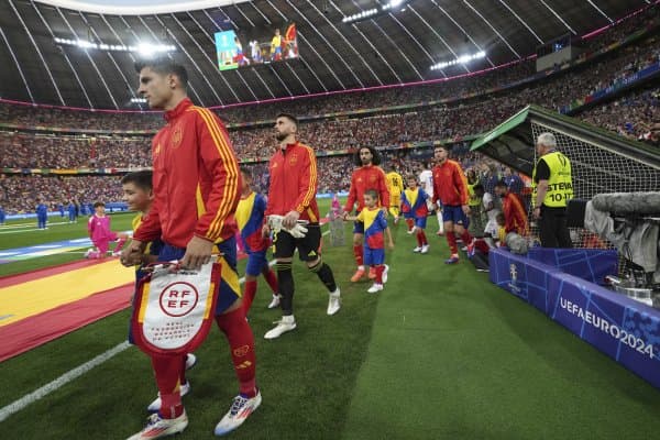 Улар финалда ўйнамайди! Бош мураббий Испанияда иккита йўқотиш борлигини айтди